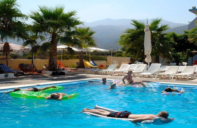 Triton Garden Hotel