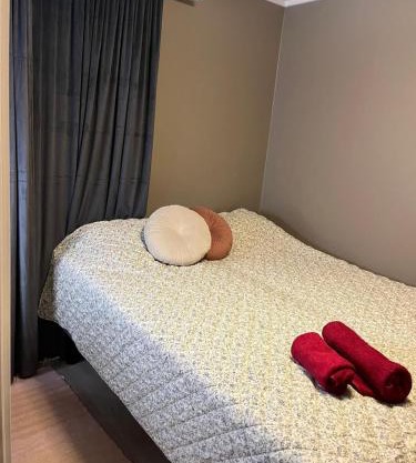 Tromsø Cozy Stay - A privat room with shared bathroom and kitchen