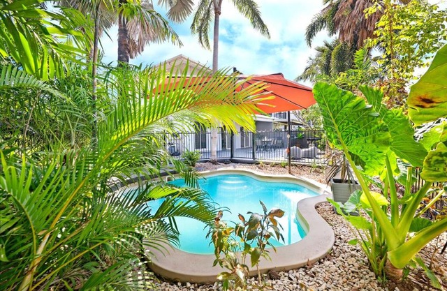 Tropical Allure - A Tranquil Fannie Bay Oasis