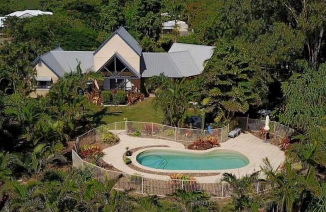 Tropical Beach Haven-Dundowran