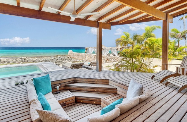 Tropical Beach Lodges - oceanfront, private pool, direct sea & beachclub access