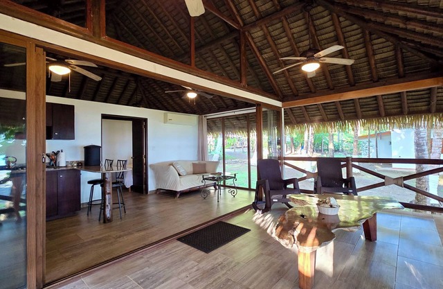 Tropical Beachfront Home in Cambutal