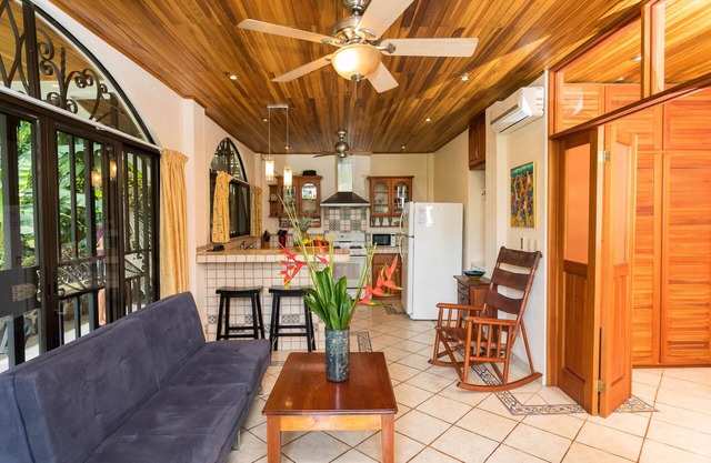 Escondite tropical con terraza privada en la jungla - Apartamento de una habitación