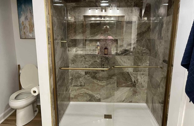 Tropical Large 3 Bedroom Home in Little River minutes to North Myrtle Beach Area