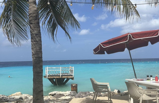 Tropical Oasis 3bdrm Immaculate Villa