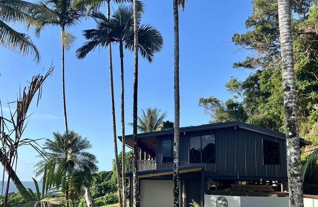 Tropical Oasis with never ending ocean views
