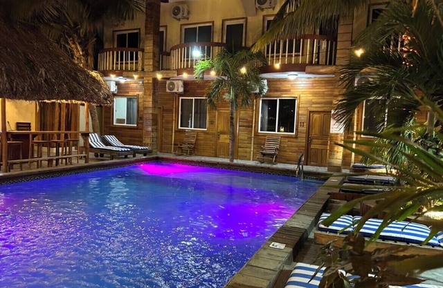 Tropical Palace Hotel