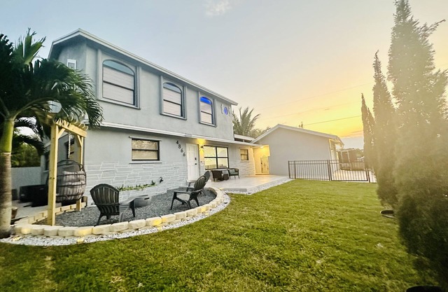 Beautiful family home with 3 bedrooms and two bathrooms.