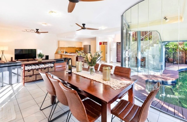 Tropical Treasure Incredible Fannie Bay Retreat