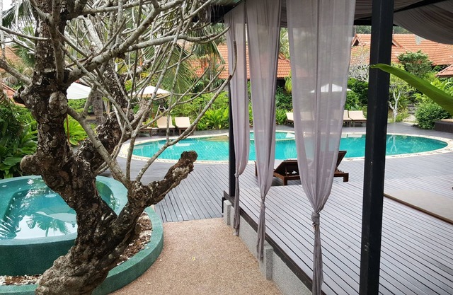 Tropicana Lanta Resort
