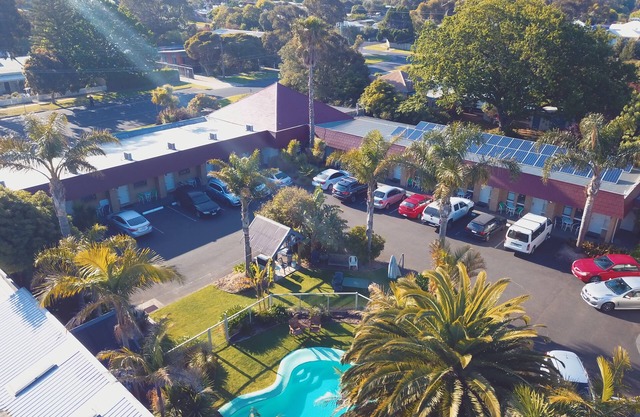 Tropicana Motor Inn