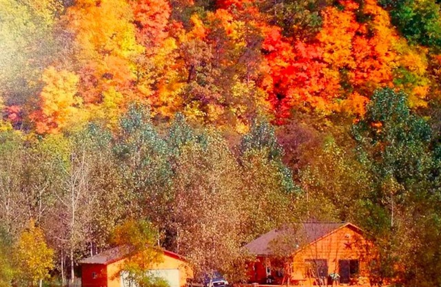 Trout Lodge w/ Hot Tub