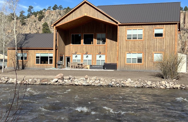 Trout Stream Lodge on the South Fork of the Rio Grande