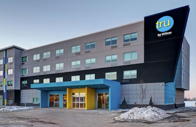 TRU BY Hilton Edmonton Windermere