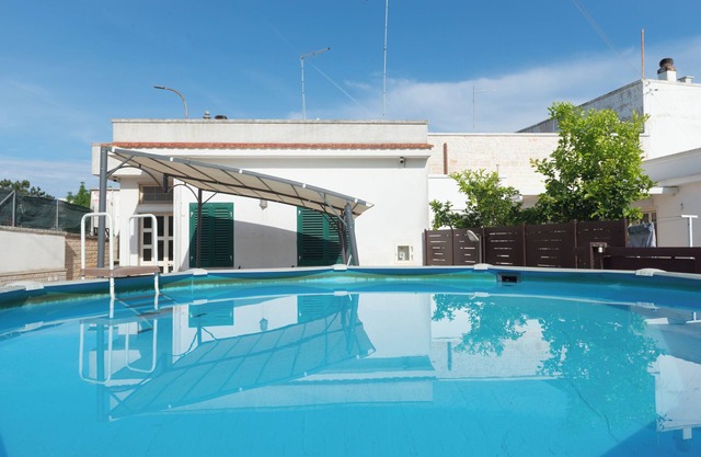 Trullo Cittadino con piscina privada y wifi.