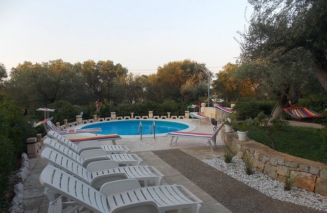 TRULLO EN PUGLIA CON PISCINA PRIVADA, SE ADMITEN ANIMALES