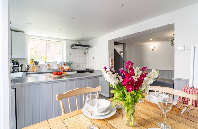 Truwell by Big Skies Cottages