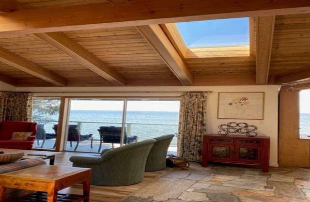 Tsawwassen Beach Cottage