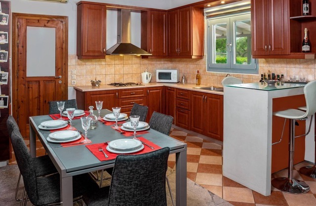 Tsoukalas Residence