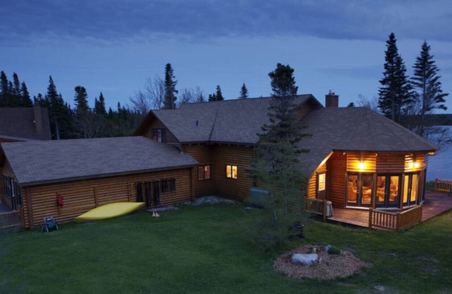 Tuckamore Lodge Rentals - Main Cedar Lodge - Suite 12