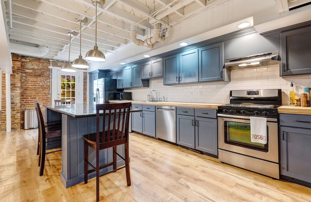 Tucked away historical townhome central to downtown New Iberia's Main street!