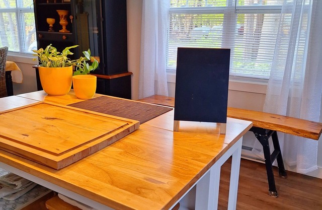 Tucked away on quiet street but short walk to Mahone Bay and all its amenities.