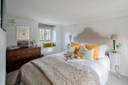 Tudor Rose Cottage