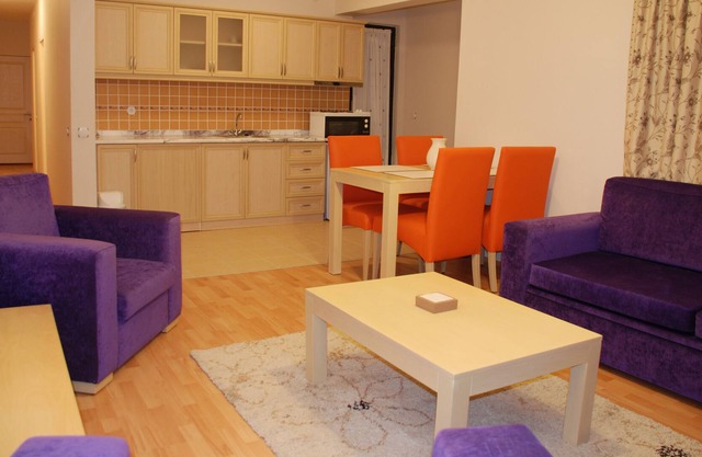 Tuntas Suites Altinkum