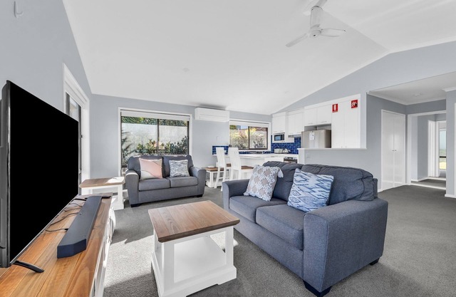 Tura Beach Getaway on Telopea