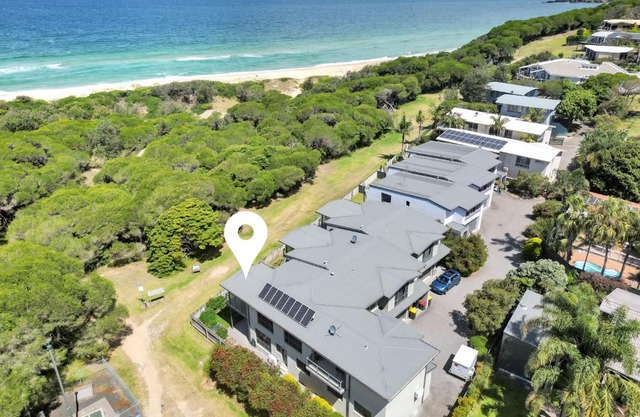 Tura Beach House