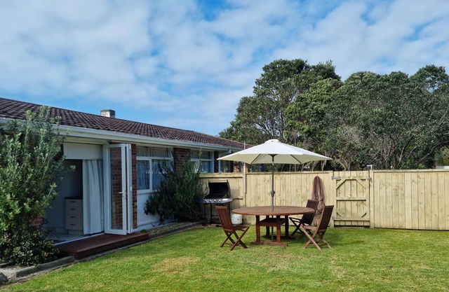 TURF N SURF - RUAKAKA HOLIDAY HOME, family friendly in Ruakaka