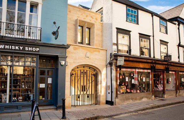 Turl Street Mitre