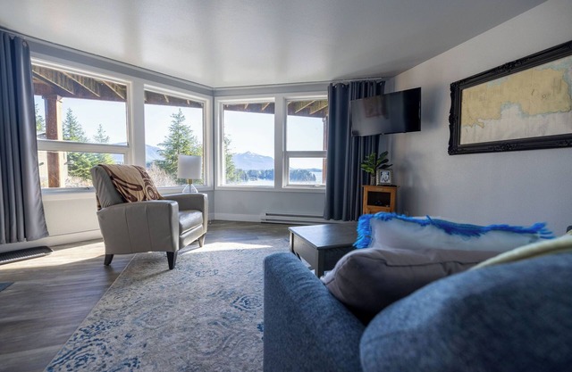 Turner Guest House - one bedroom, one bathroom, ocean views