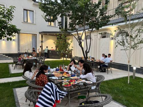 Turon Lux Hotel