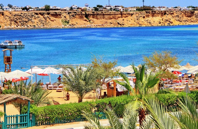 Turquoise Beach Hotel