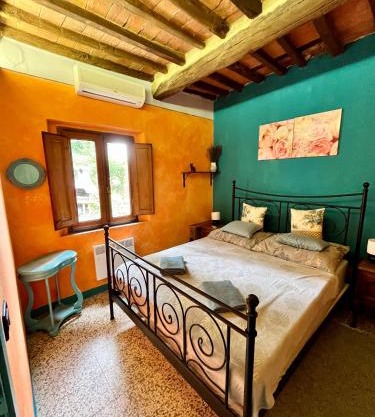 Turquoise Rose Apartment