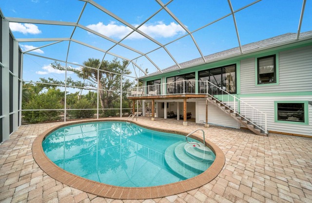 Turtle Tracks: ¡Increíble casa con piscina en el tranquilo vecindario del oeste del Golfo cerca de la playa!