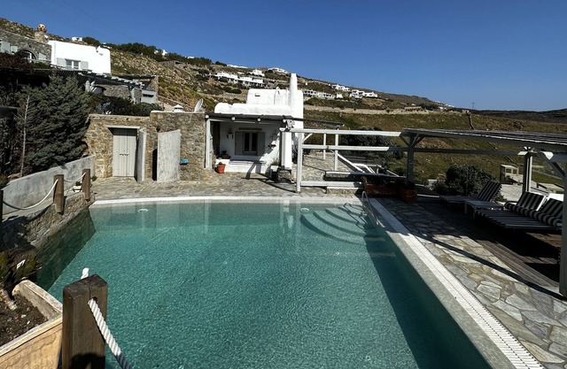 TURTLENECK IN MYKONOS