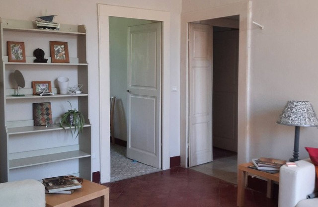 Tuscan apartment near the train station and the historic center