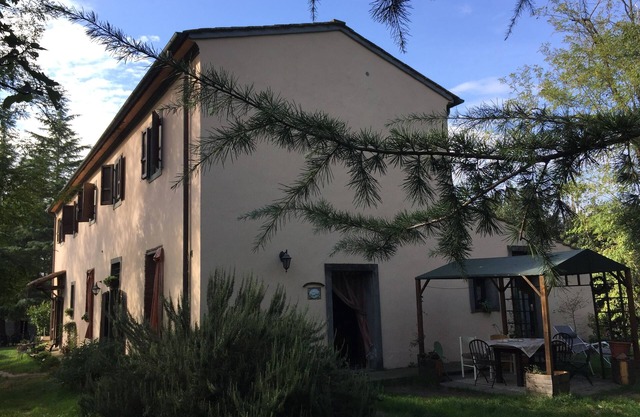 Villa acogedora y soleada con piscina y jardín privado a 20 minutos del mar.