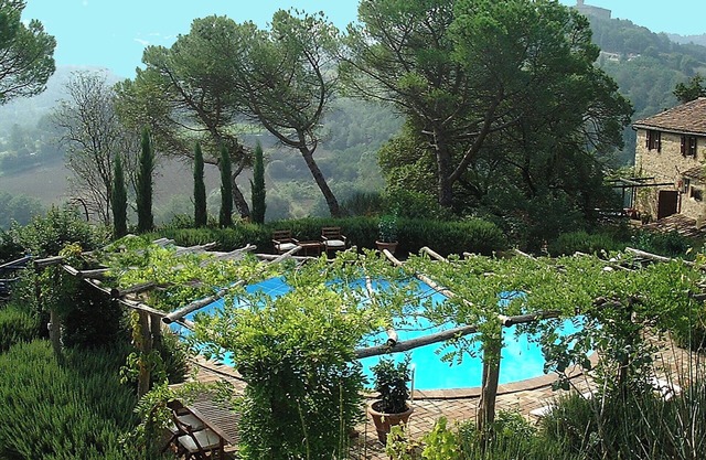 Toscana: villa de la granja del siglo XVII en la ladera - piscina privada - impresionantes vistas