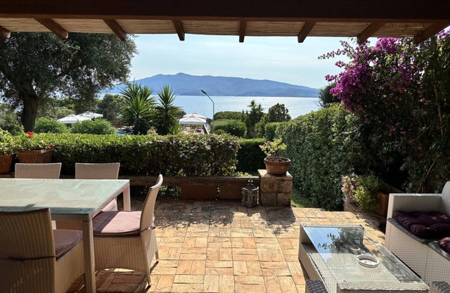 Tuscany, Ansedonia - Villa for 7 people with swimming pool