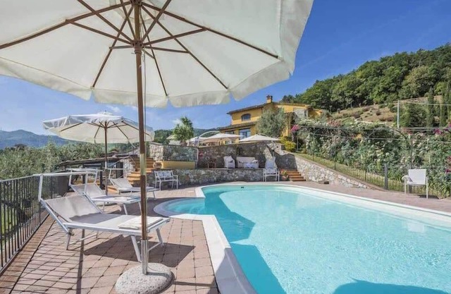 Elegante villa de 3 dormitorios con piscina en la Toscana