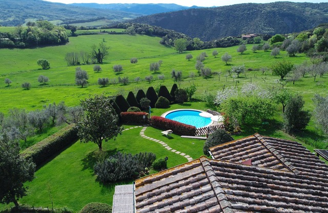 Toscana Villa con piscina privada y jacuzzi para luna de miel y vacaciones de verano