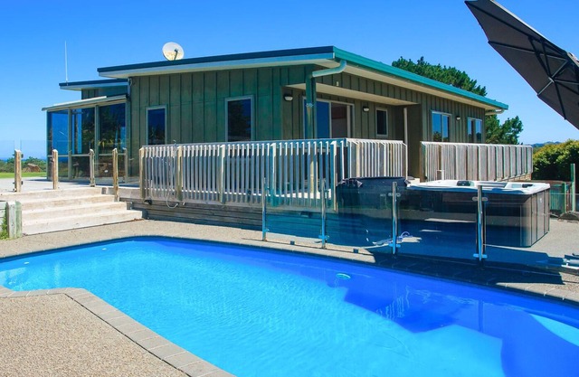 Tutukaka Heads Lodge