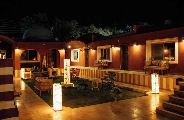 Tuya hotel