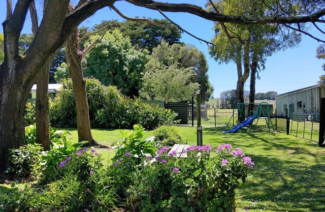 Twelve Apostles Motel & Country Retreat