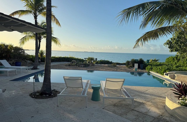 Villa Doce Palmas: Una hermosa casa frente al mar.