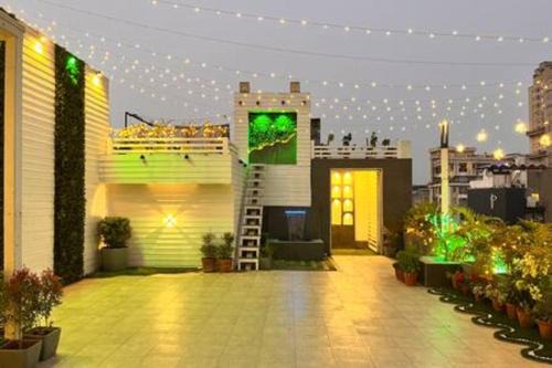 Twilight Grove - Rooftop - AC - Wi-Fi - 2BHK