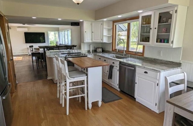 Twin Ports Getaway with hot tub & large private yard!